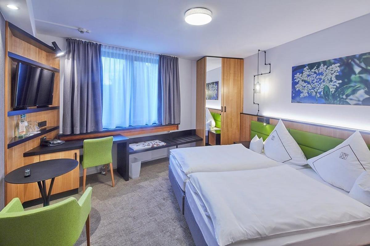 Landhotel Naafs-Häuschen Lohmar Buitenkant foto