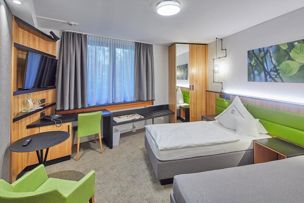 Landhotel Naafs-Häuschen Lohmar Buitenkant foto