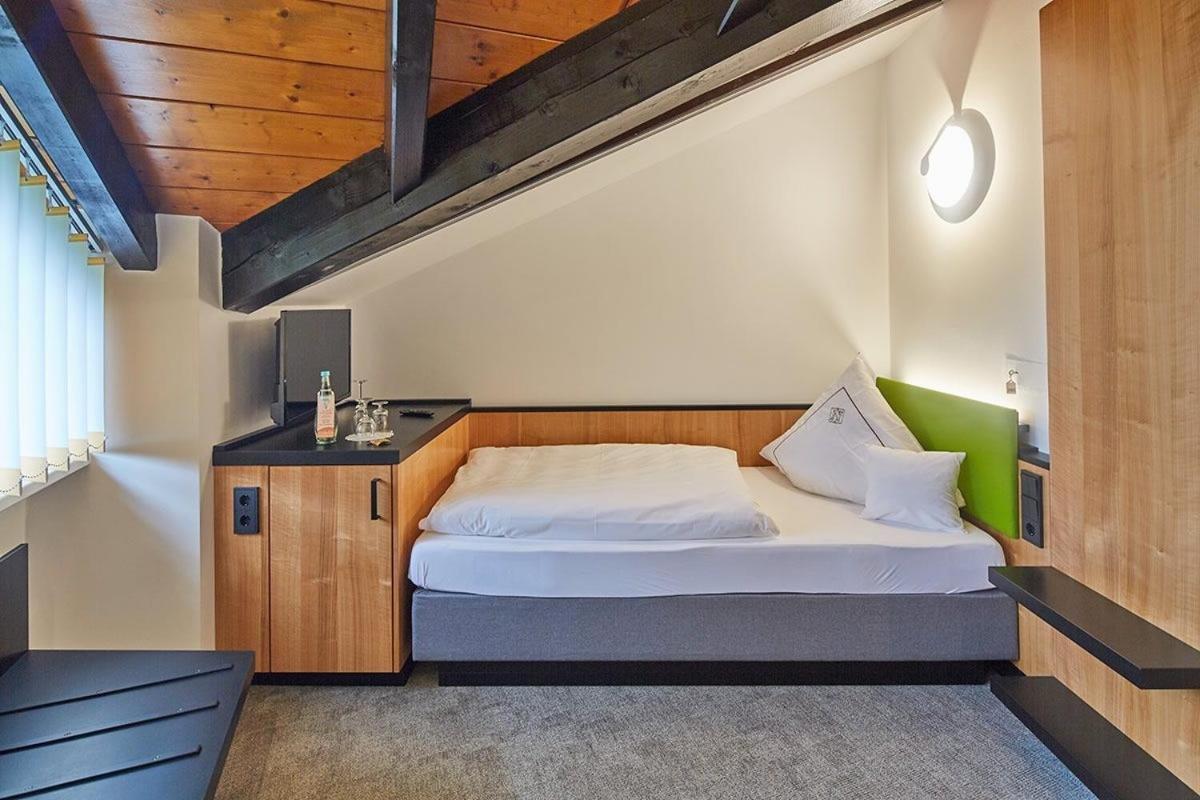 Landhotel Naafs-Häuschen Lohmar Buitenkant foto